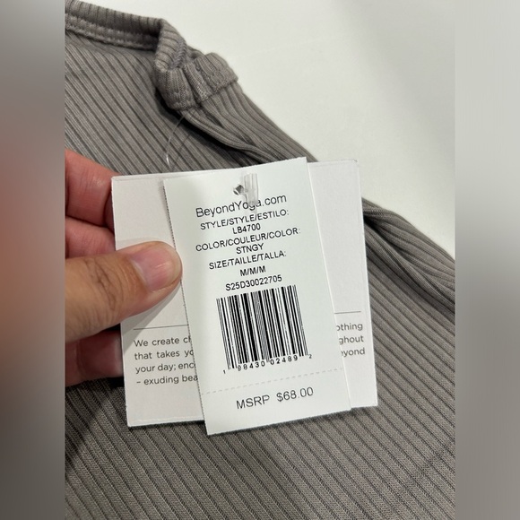 Beyond Yoga Women's Medium Formation Tank Stone Grey Gray NWT High Neckline - Picture 7 of 7